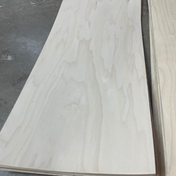 Skateboard-Grade Canadian Maple Veneer (9.5" × 34")